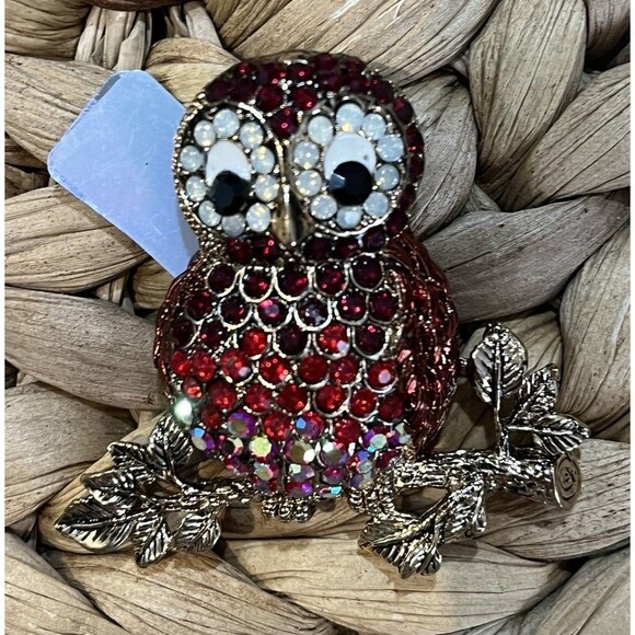 DESIGNER STYLE CRYSTAL RUBY RED RHINESTONE OWL BIRD BROOCH - Picture 4 of 8